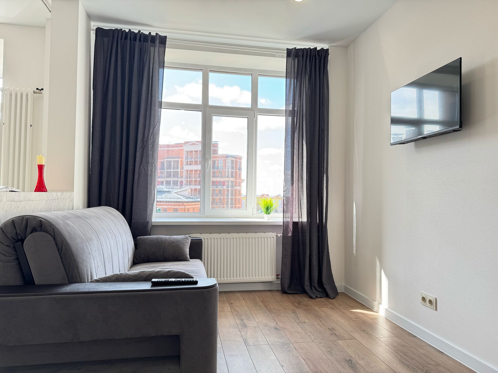 Студия с балконом в Лайково